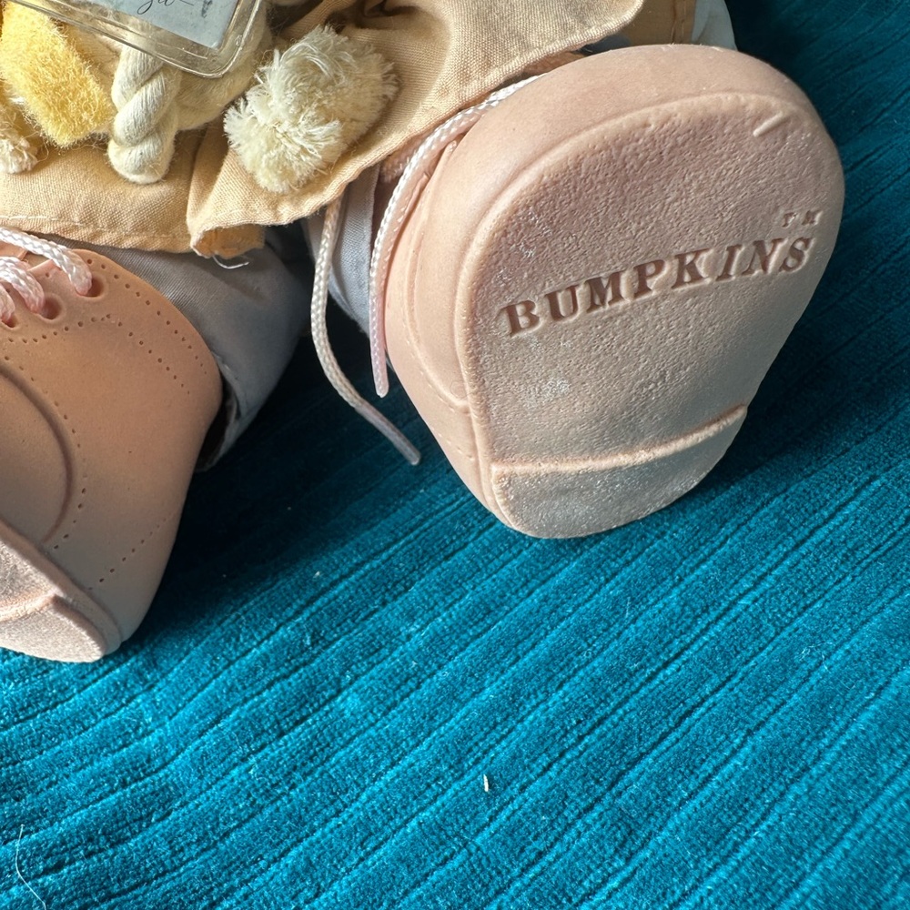 Adorable Beige and Pink pumpkin with Bonnet - Picture 5 of 7